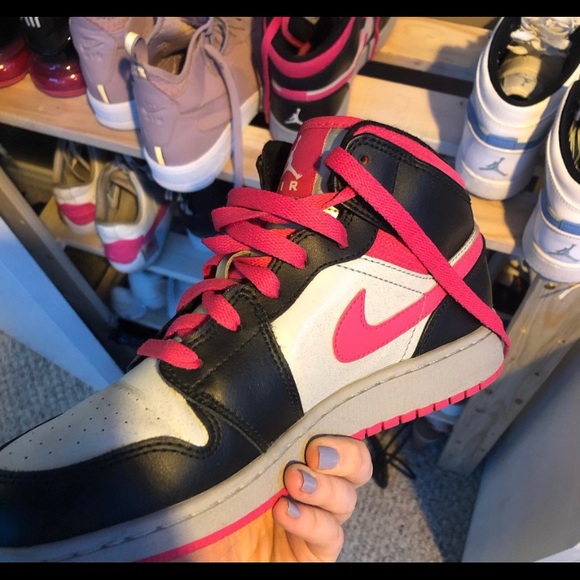 Air Jordan 1s super rare!! - Picture 2 of 2